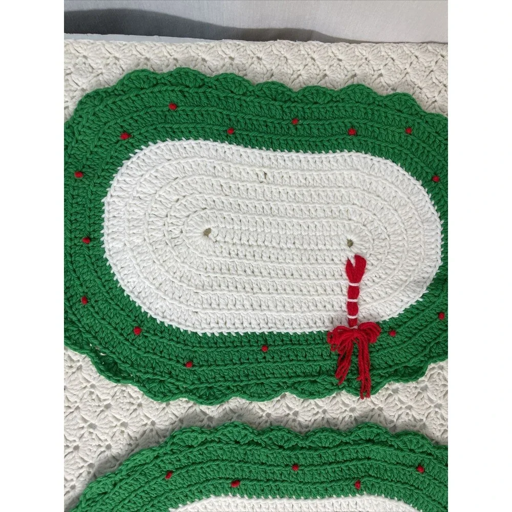 4 Placemats 4 Coasters Crocheted Handmade Christmas Red Green White 19”x13”